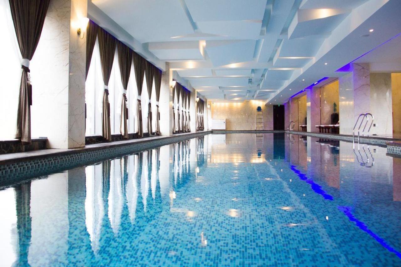 Chengdu Cynn Hotel Екстериор снимка