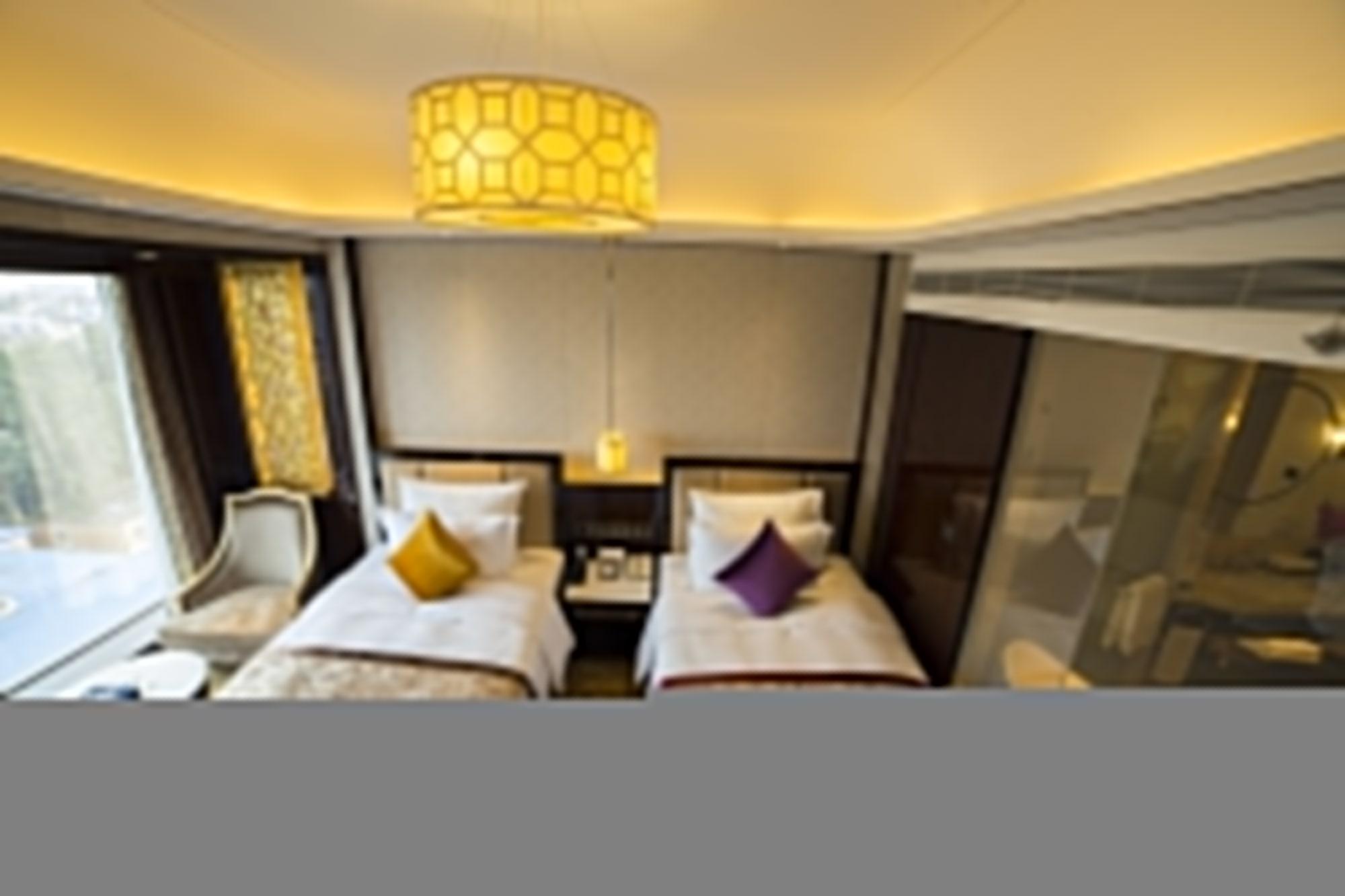 Chengdu Cynn Hotel Екстериор снимка