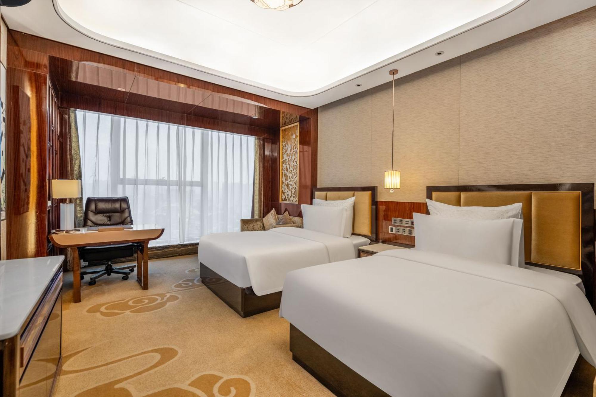 Chengdu Cynn Hotel Екстериор снимка