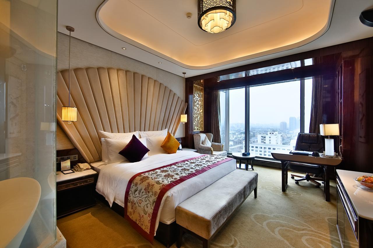 Chengdu Cynn Hotel Екстериор снимка