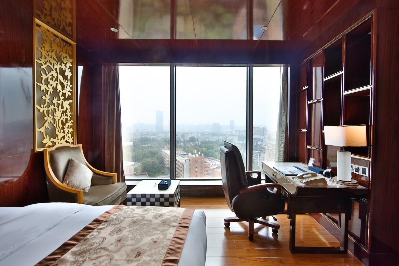 Chengdu Cynn Hotel Екстериор снимка