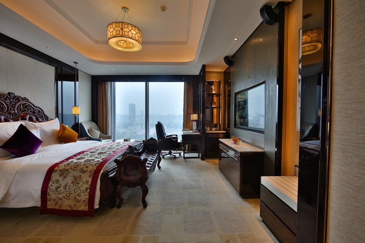 Chengdu Cynn Hotel Екстериор снимка